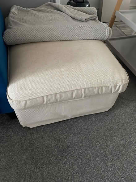 Photo of free Foot stool (B113hj) #1