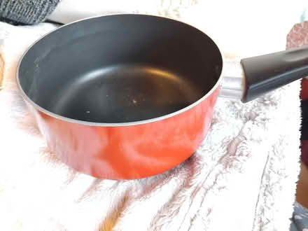 Photo of free Small saucepan (islington N1) #1