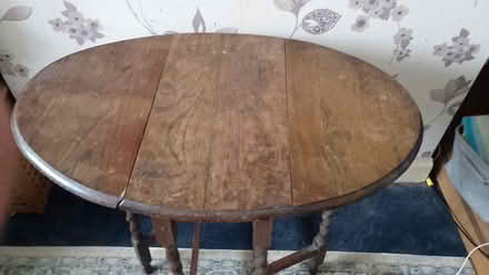 Photo of free Antique drop leaf oak table (Sheldon B26) #3