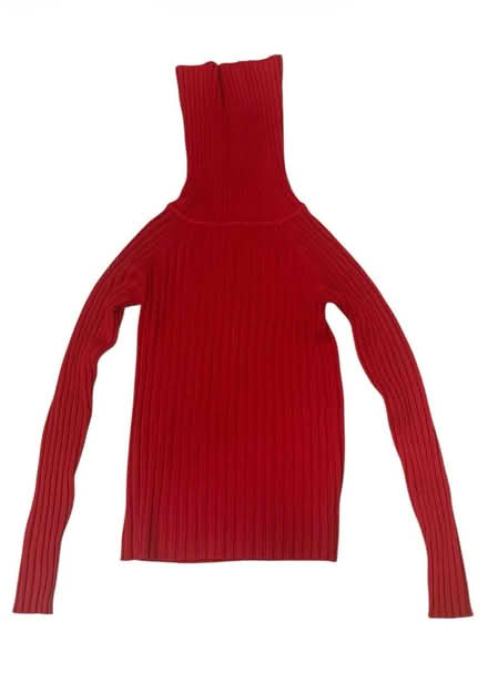 Photo of free Esperanza Woman’s Top (Brooklyn Storage) #1