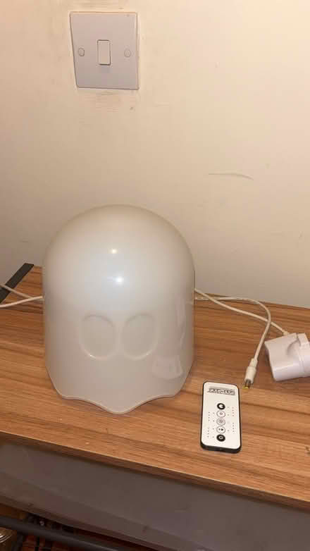 Photo of free pac-man monster light (CH65 4AQ) #1