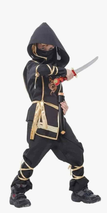 Photo of free Ninja costume kids age 10-12 (Chelsea/Flatiron) #2