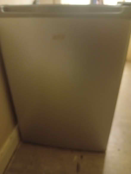 Photo of free washing machine and fridge (Ferdinand Street NW1) #2