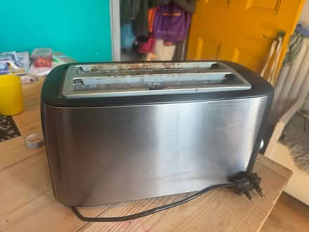 Photo of free 4 slice toaster (Sheffield S2) #1