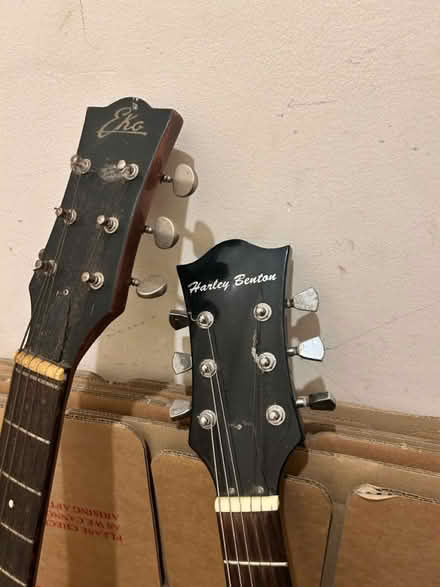 Photo of free 2 guitars and amp (Basingstoke RG21) #4
