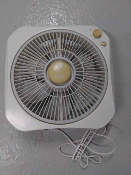 Photo of free Window fan (Morningside Heights/Claremont) #1