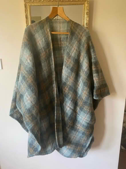 Photo of free Real wool big shall (Peterborough Broadway PE1) #1
