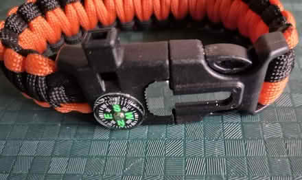 Photo of free 5 in 1 Survival Wristband (Handforth SK9) #1