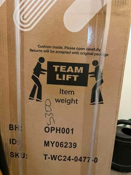 Photo of free water dispenser (east hollywood) #3