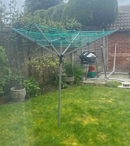 Photo of free Rotary clothes washing line (Portsmouth PO3) #1