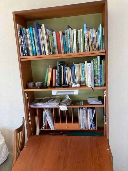 Photo of free G plan bureau (Church End LU6) #2