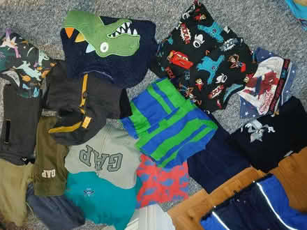 Photo of free Age 3 to 5 bundle (Parkhead EH11) #1