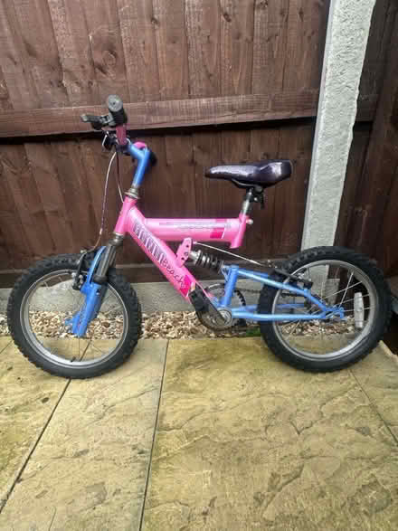 Photo of free Small girl bike (Mk43 9SX) #1
