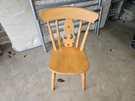 Photo of free Pine Dining Table (AL4) #4