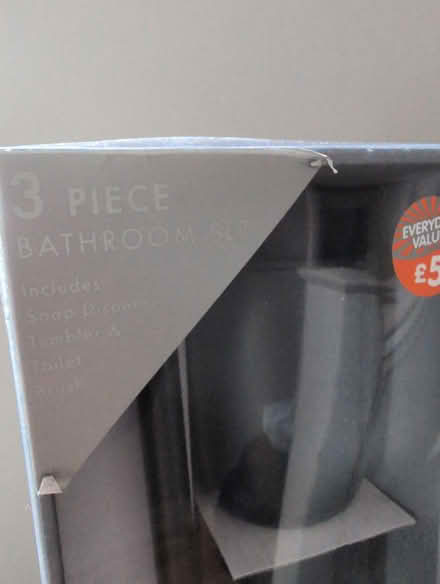 Photo of free Bathroom set (MK42) #2