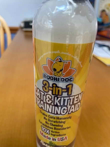 Photo of free cat training spray (Wedgwood) #1