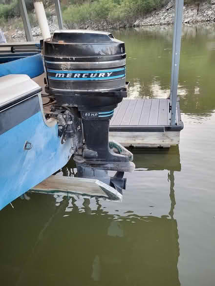 Photo of free 17' ski boat, 85hp Merc, Trailer (Spicewood, TX) #4