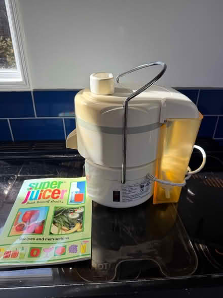 Photo of free SuperJuicer Juice Extractor (PE9) #1