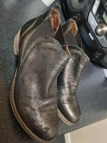 Photo of free Shoes size 5 (SE20) #1