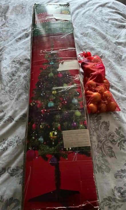Photo of free Xmas tree & decorations (Horfield BS7) #1
