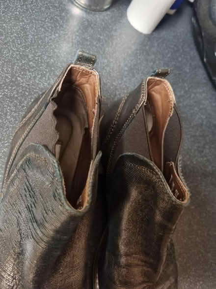 Photo of free Shoes size 5 (SE20) #3