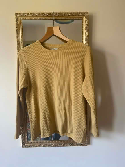 Photo of free Yellow jumper Cotswolds 3XL (Peterborough Broadway PE1) #1