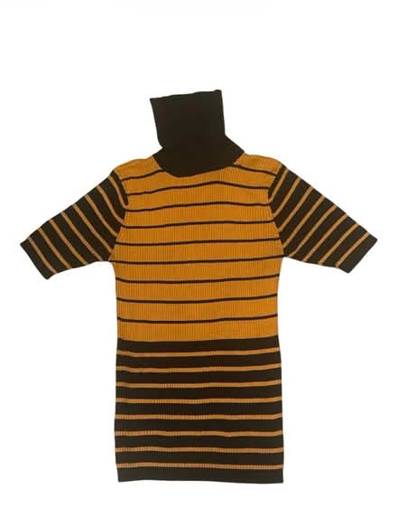 Photo of free Joseph A Woman’s Top (Brooklyn Storage) #1