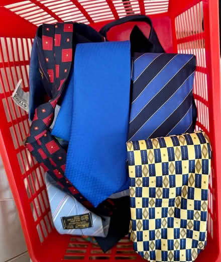 Photo of free Craft and paper craft items (M33) #4