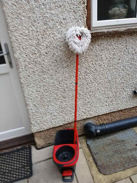 Photo of free Mop and bucket (Penge SE20) #1