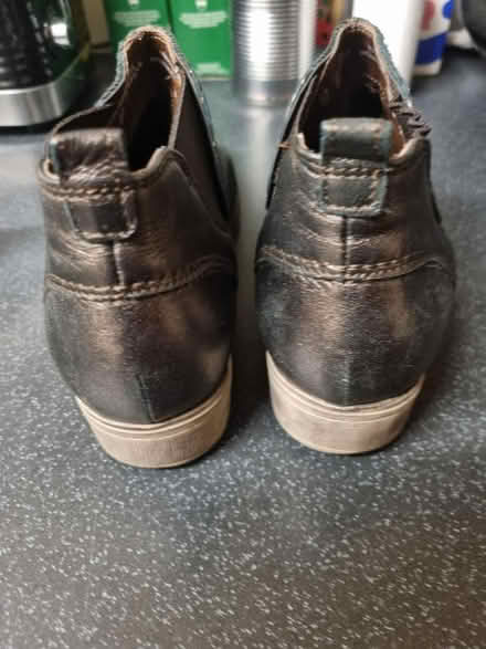 Photo of free Shoes size 5 (SE20) #4