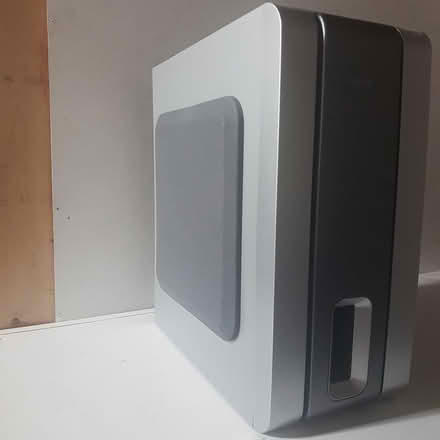 Photo of free Passive RCA sub-woofer (Castle Heights/Vanier) #1