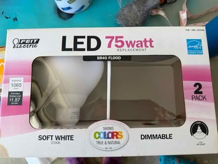 Photo of free 6 free NON LED lightbulbs (North scottsdale) #2