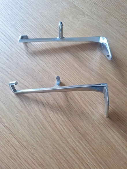 Photo of free Glass shelf brackets (Bedhampton PO9) #1
