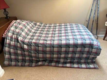 Photo of free portable twin ned (Near Suttermill Elementary) #2