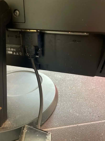 Photo of free dell monitor working 22 inch (loughborough) #3