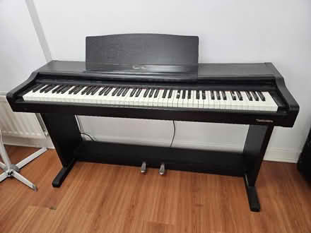 Photo of free Electric piano (Clapton E5) #1