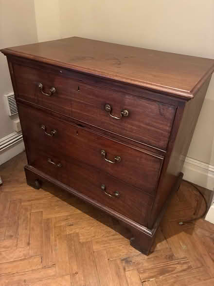 Photo of free Chest of drawers (East Twickenham TW1) #2