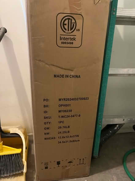 Photo of free water dispenser (east hollywood) #2