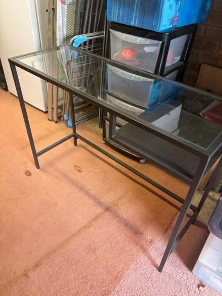 Photo of free Glass table (NN3 Meadowfields) #1