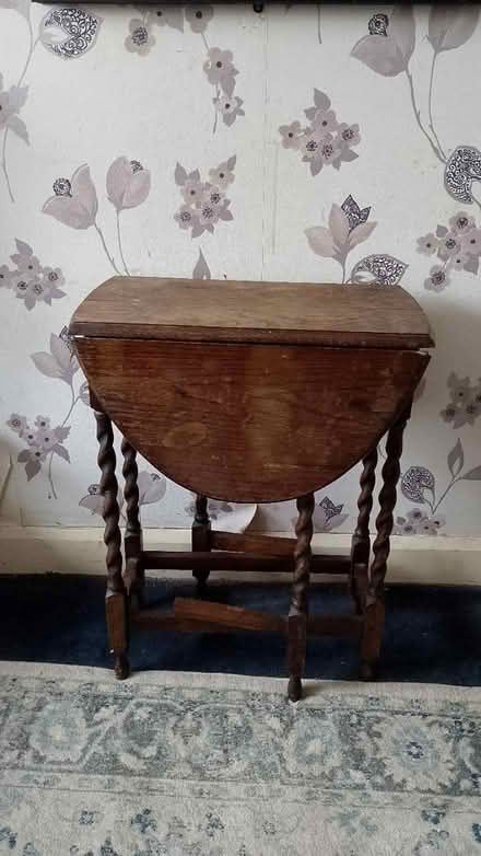 Photo of free Antique drop leaf oak table (Sheldon B26) #1