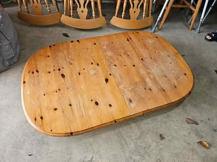 Photo of free Pine Dining Table (AL4) #3
