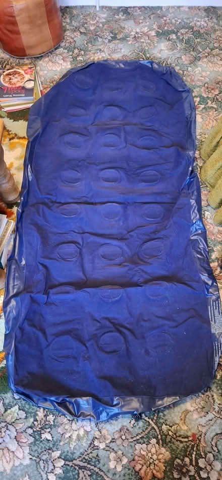 Photo of free Single inflatable mattress (Harrogate HG1) #1