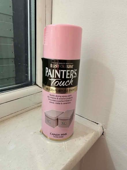 Photo of free Full and Unused Pink Spray Paint (Se9 2af) #1