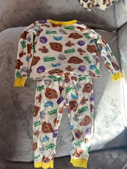 Photo of free Hey duggee pjs size 12-18 months (Stonehouse GL10) #1