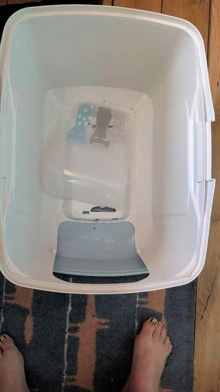 Photo of free Cat litter tray (Hertford SG13) #2