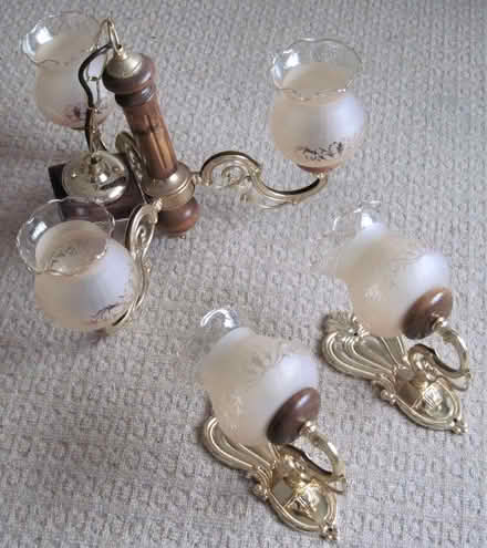 Photo of free Living room lamp set (Primsland WR9) #1