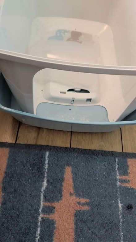 Photo of free Cat litter tray (Hertford SG13) #1