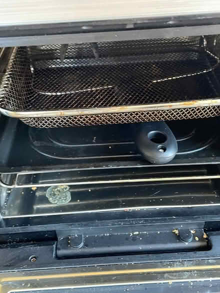 Photo of free Air Fryer (Hitchin, near Sainsbury’s) #3