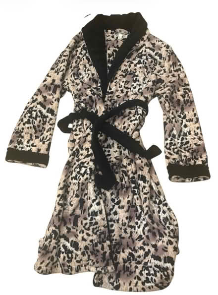 Photo of free Body Touch Woman’s Robe (Brooklyn Storage) #1