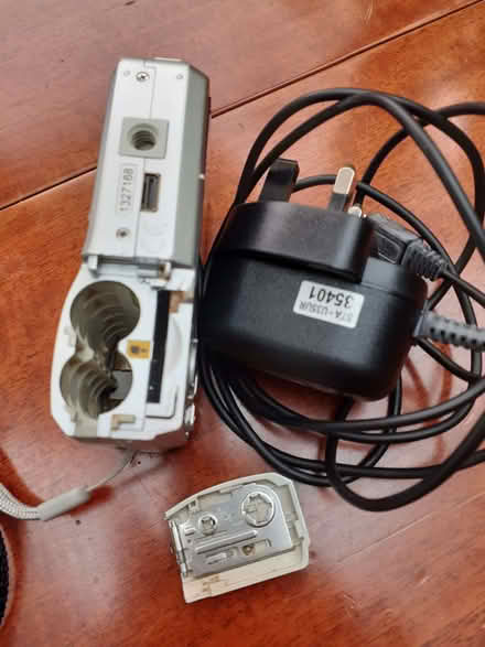 Photo of free Digital camera - damaged (Southport PR8) #2